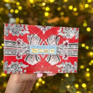 Pat McGrath Luminous Legends: Mega Eye Shadow Palette